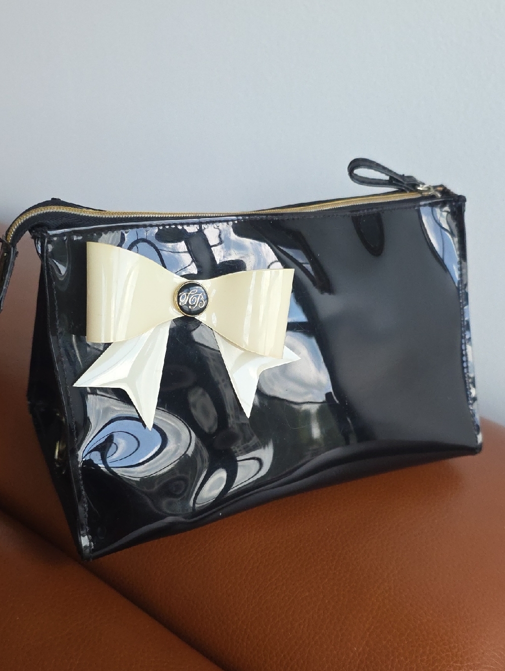 TED BAKER LONDON Patent Black Bow Cosmetic Pouch